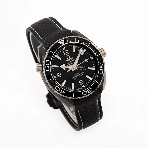 18269_watchlounge_lo.jpg