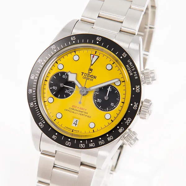 18278_watchlounge_lo_1.jpg