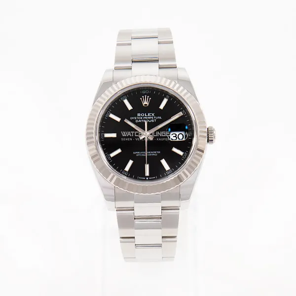 18291_watchlounge_lo.jpg