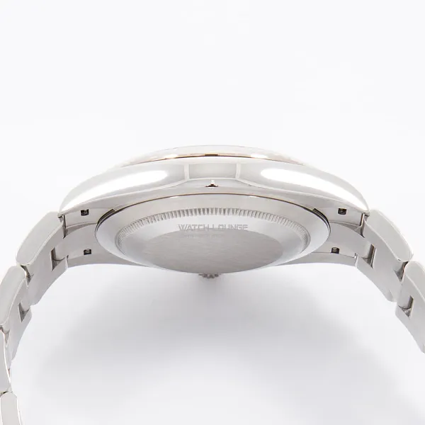 18295_watchlounge_lo.jpg
