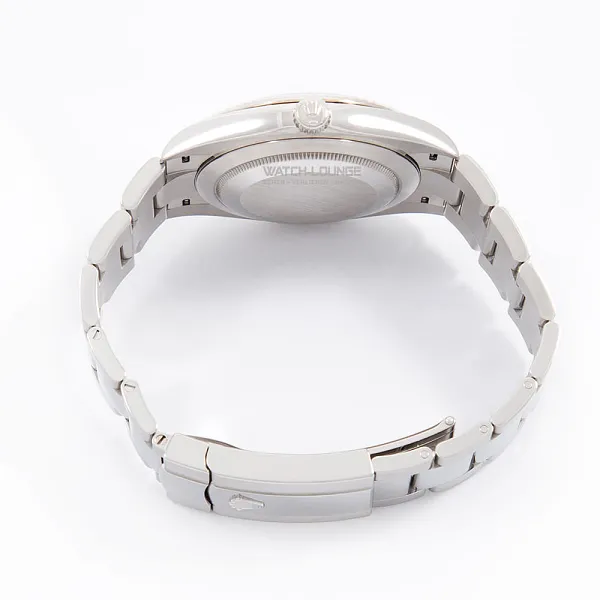 18296_watchlounge_lo.jpg