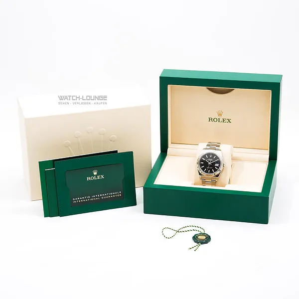 18298_watchlounge_lo.jpg