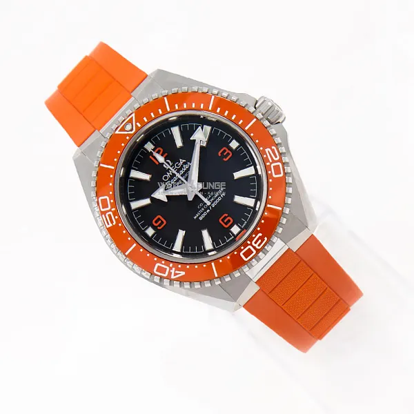 18312_watchlounge_lo.jpg