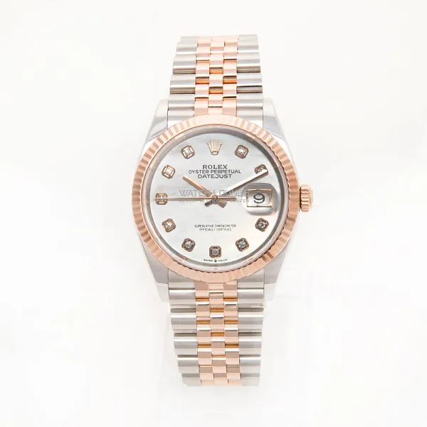 18325_watchlounge_lo.jpg