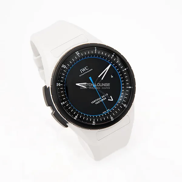 18337_watchlounge_lo.jpg
