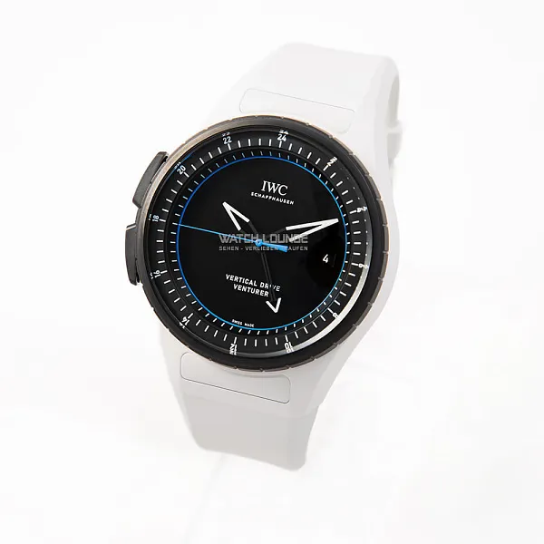 18338_watchlounge_lo.jpg
