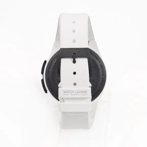 18343_watchlounge_lo.jpg