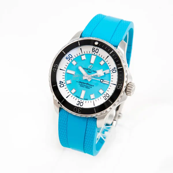 18349_watchlounge_lo.jpg