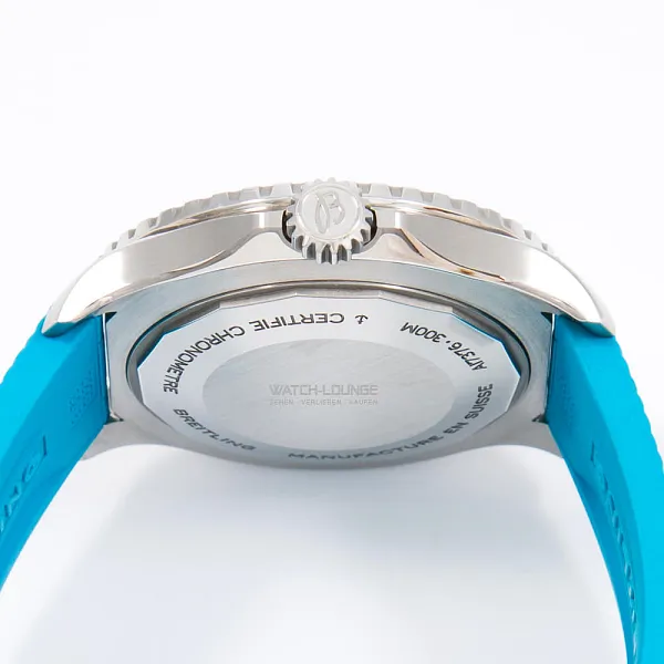 18350_watchlounge_lo.jpg