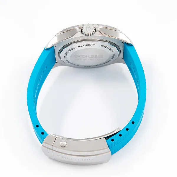 18353_watchlounge_lo.jpg