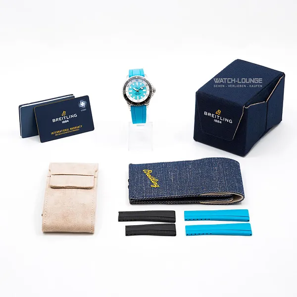 18355_watchlounge_lo.jpg