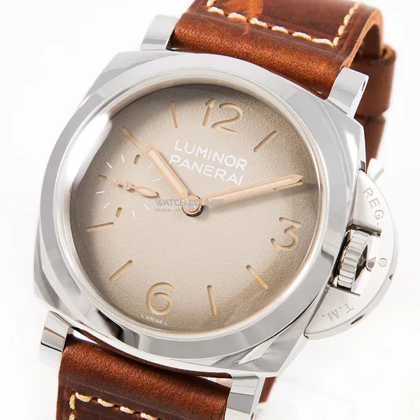 18357_watchlounge_lo_1.jpg
