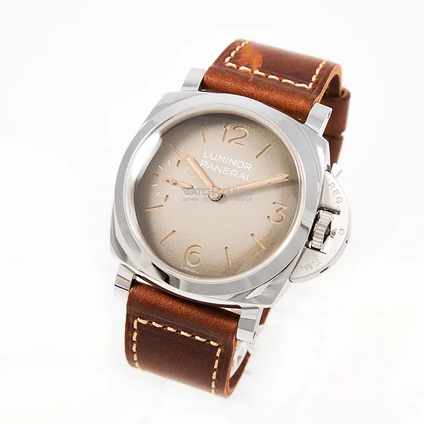 18361_watchlounge_lo.jpg