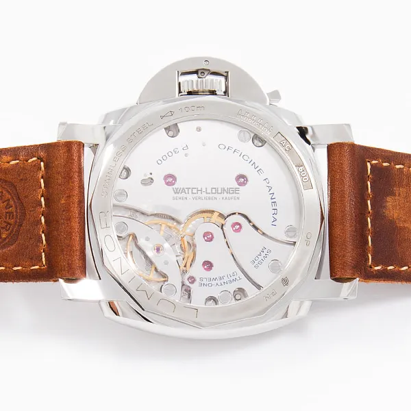 18364_watchlounge_lo.jpg