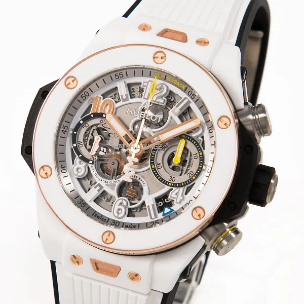 18379_watchlounge_lo_1.jpg