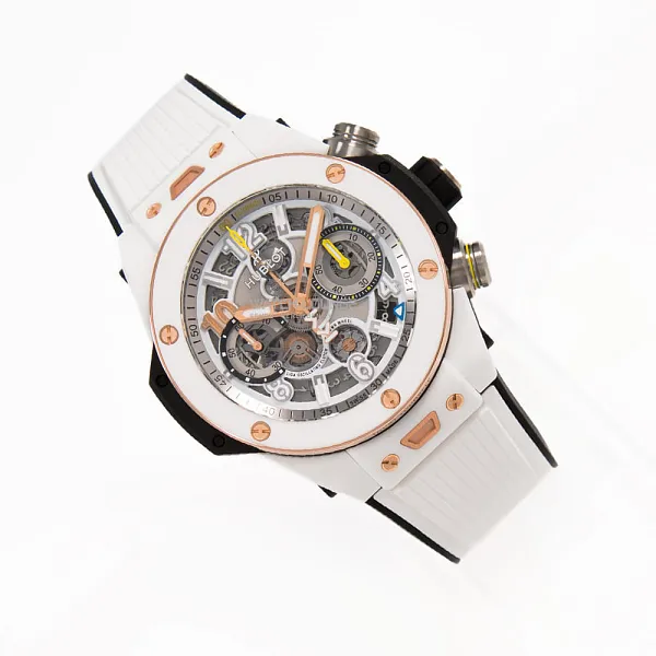 18380_watchlounge_lo.jpg