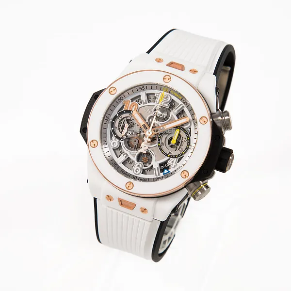 18383_watchlounge_lo.jpg