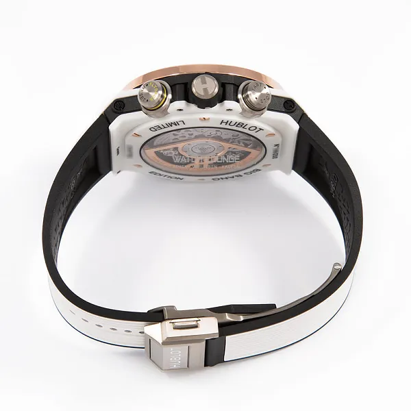 18387_watchlounge_lo.jpg