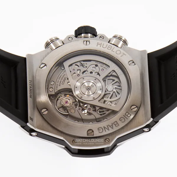 18397_watchlounge_lo.jpg