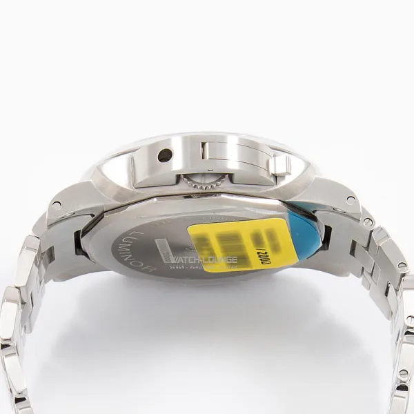 18406_watchlounge_lo.jpg