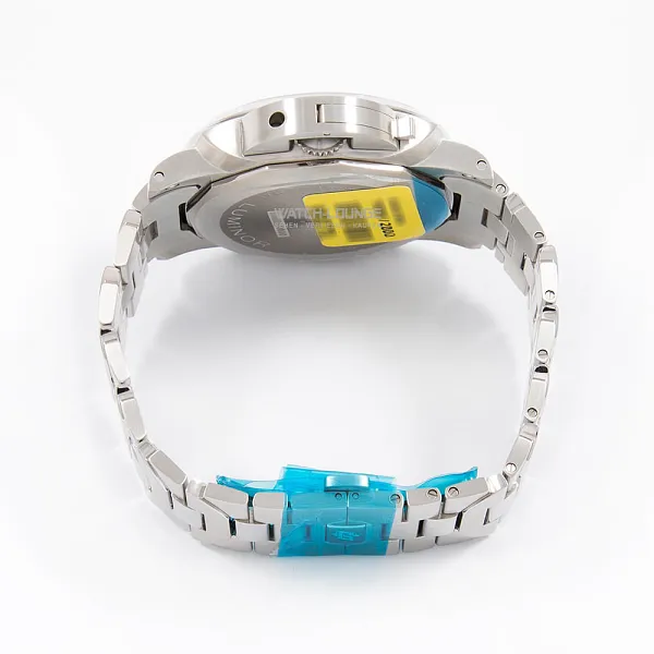 18409_watchlounge_lo.jpg