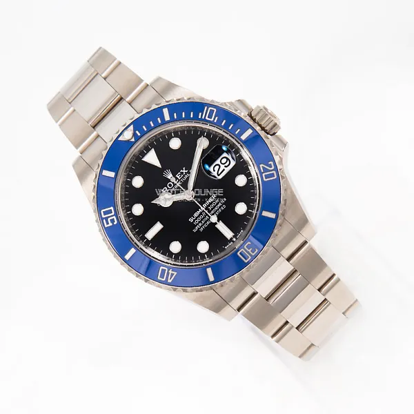 18431_watchlounge_lo.jpg