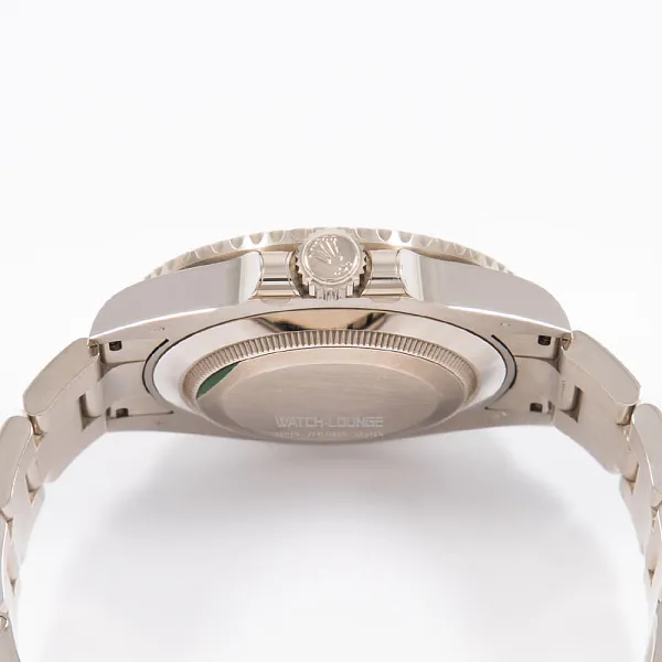 18435_watchlounge_lo.jpg