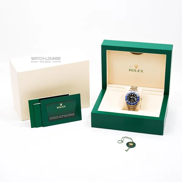 18439_watchlounge_lo.jpg