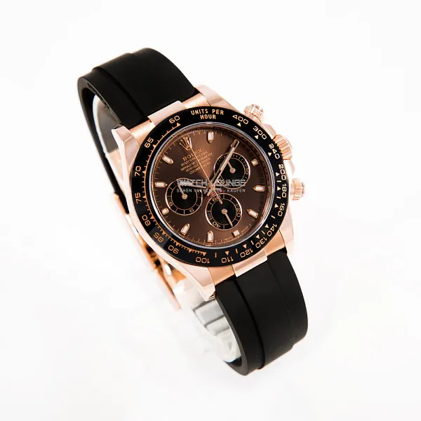 18445_watchlounge_lo.jpg