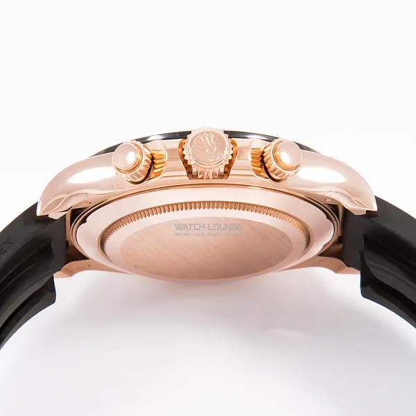 18447_watchlounge_lo.jpg
