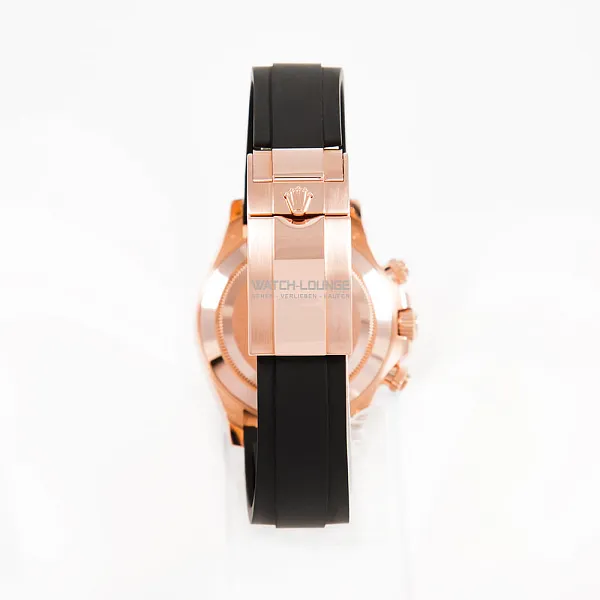 18450_watchlounge_lo.jpg