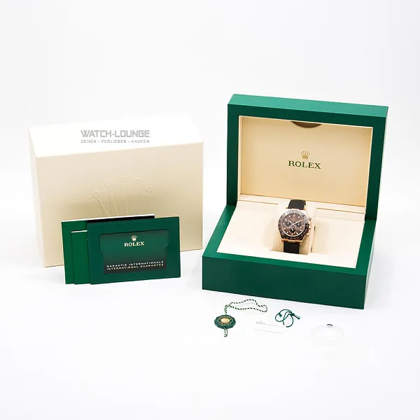 18451_watchlounge_lo.jpg