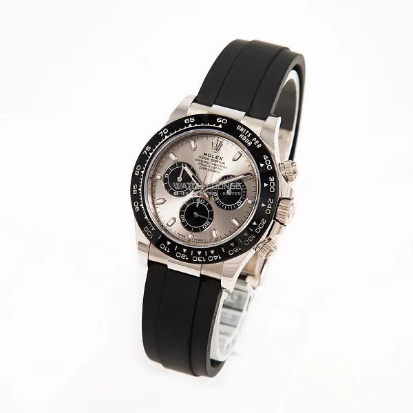 18459_watchlounge_lo.jpg