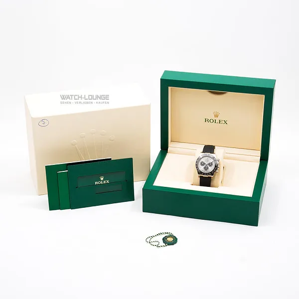 18465_watchlounge_lo.jpg