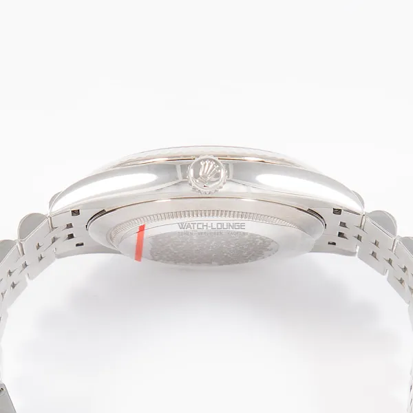18508_watchlounge_lo.jpg