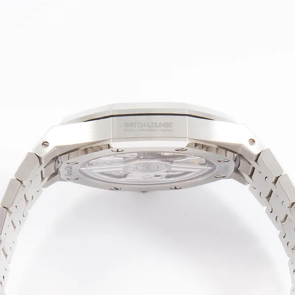 18531_watchlounge_lo.jpg