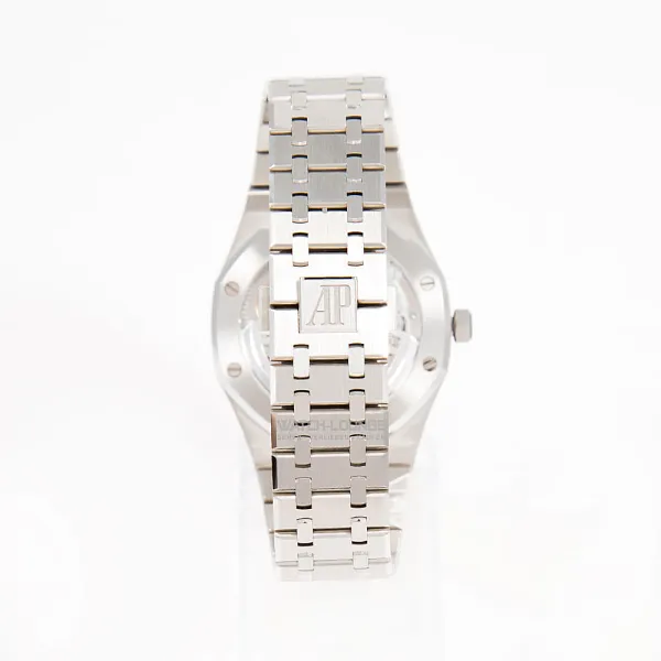 18534_watchlounge_lo.jpg