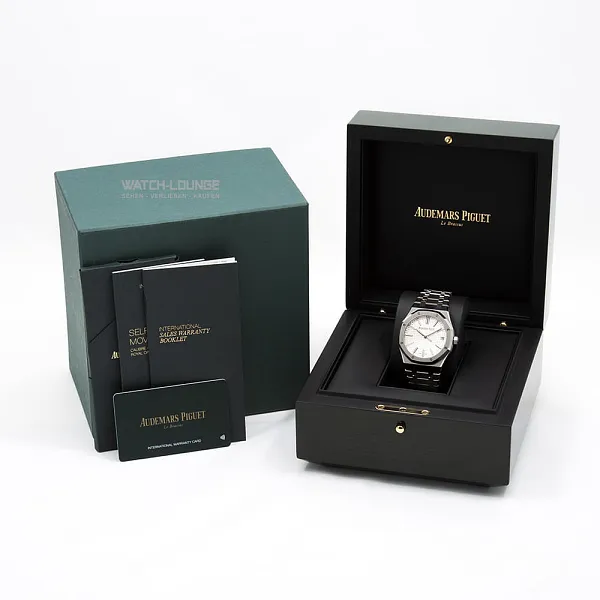 18535_watchlounge_lo.jpg
