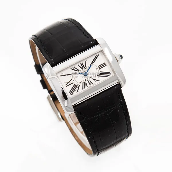 18539_watchlounge_lo.jpg