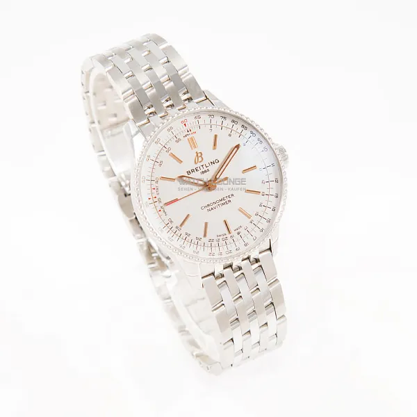 18581_watchlounge_lo.jpg