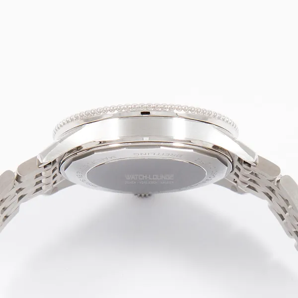 18584_watchlounge_lo.jpg