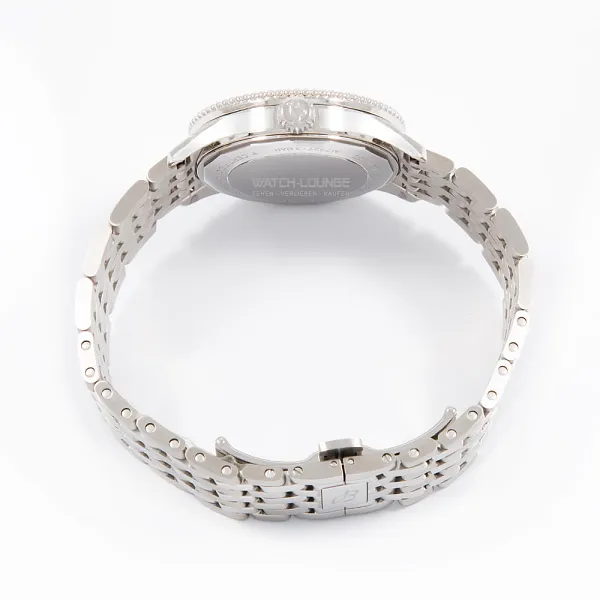 18585_watchlounge_lo.jpg