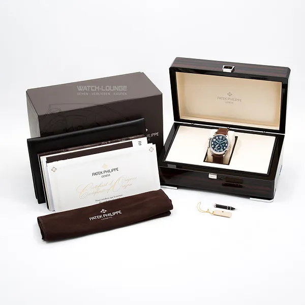 18614_watchlounge_lo.jpg