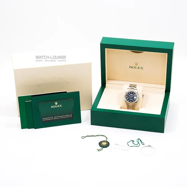 18647_watchlounge_lo.jpg