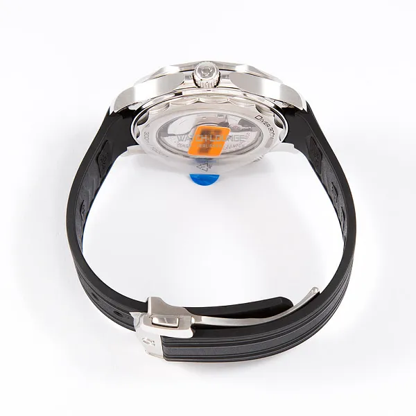 18690_watchlounge_lo.jpg