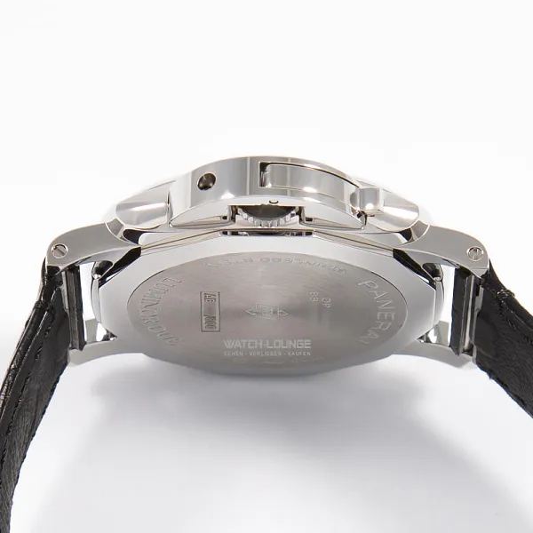 18701_watchlounge_lo.jpg