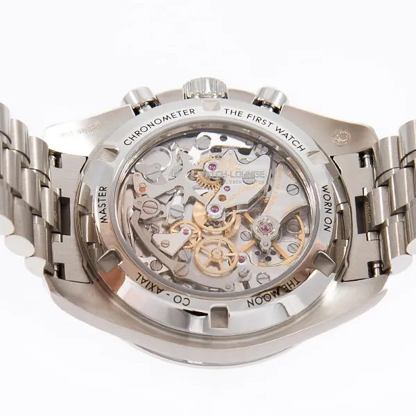 18712_watchlounge_lo.jpg