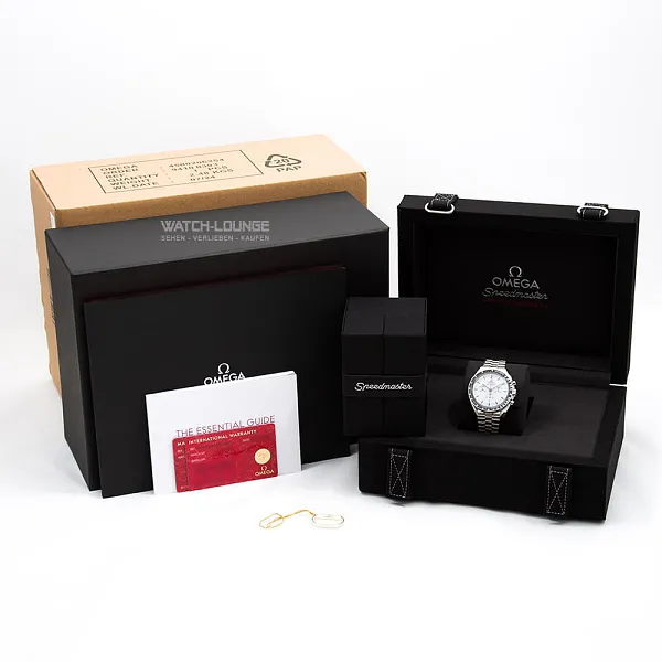 18714_watchlounge_lo.jpg