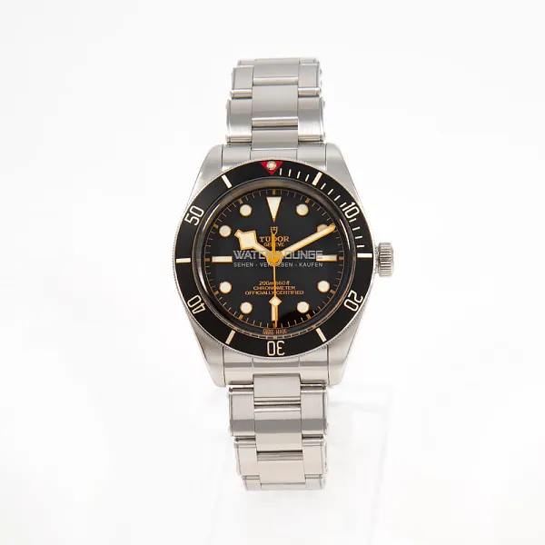 18720_watchlounge_lo.jpg