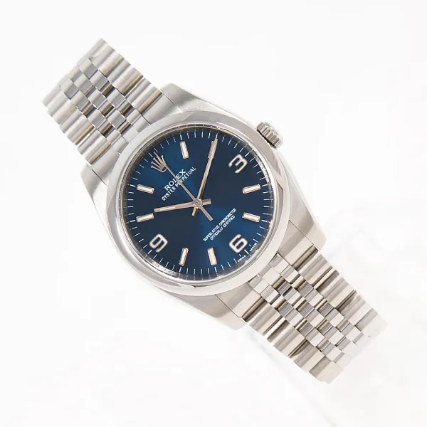 18743_watchlounge.jpg